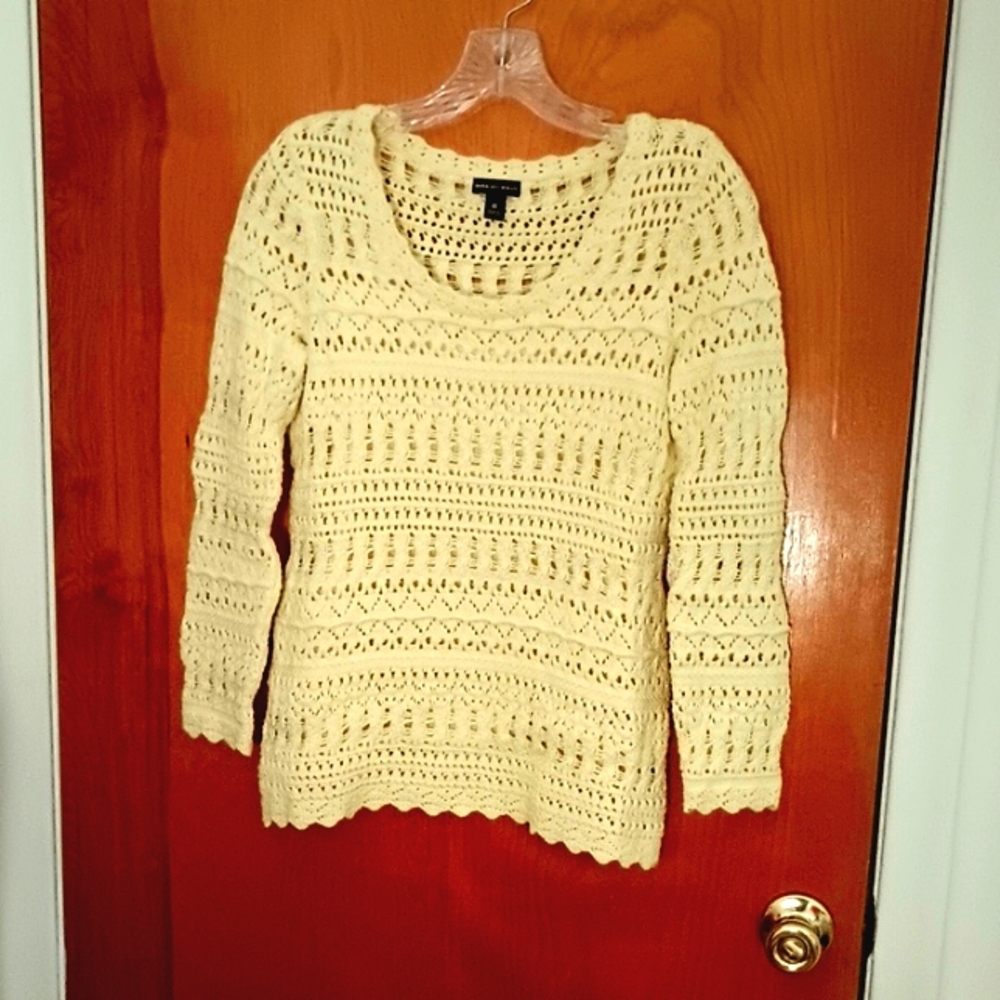 Dana Buchman XS Pale Yellow Crochet-Style Sweater with attached strappy tank